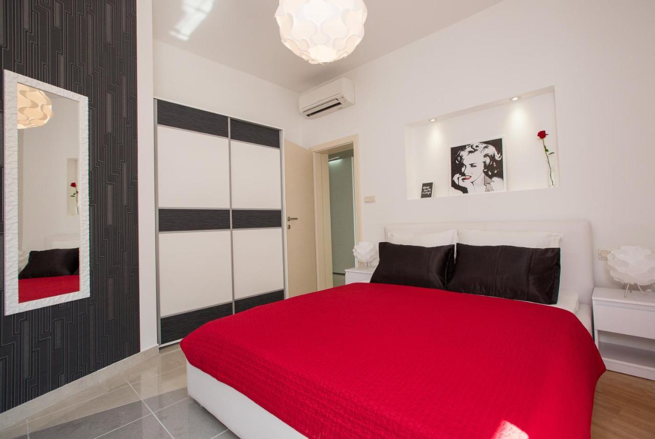 Apartments And Room Adriatic Blue Dubrovnik Bagian luar foto