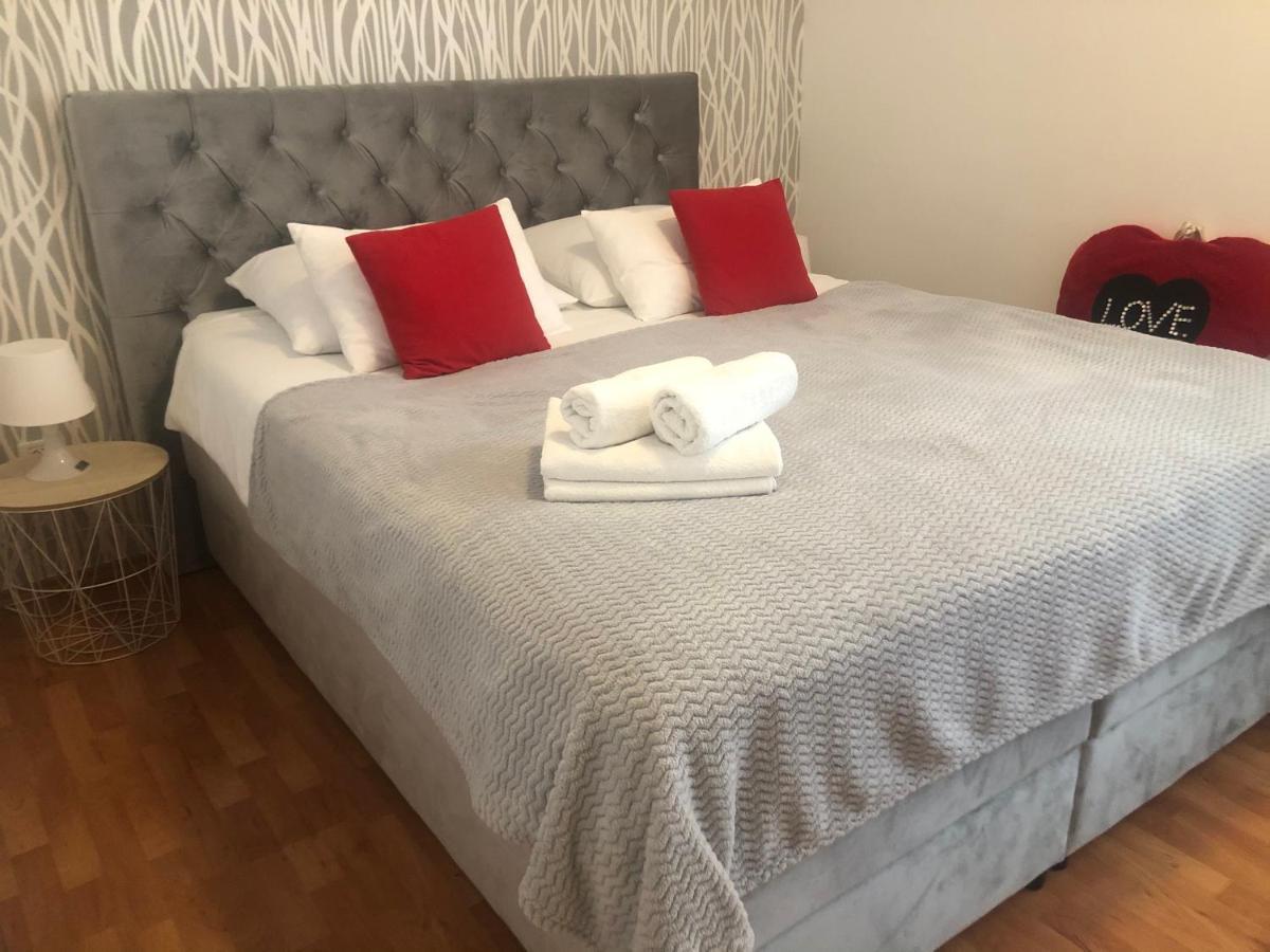 Apartments And Room Adriatic Blue Dubrovnik Bagian luar foto